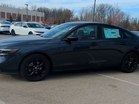 New 2025 Honda Accord SE image 4