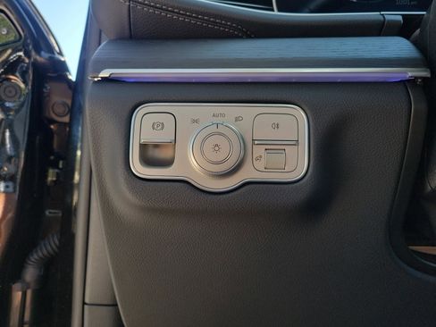 Used 2026 Mercedes-Benz GLS 450 4MATIC image 19