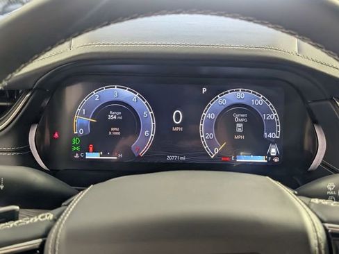Certified 2024 Jeep Grand Cherokee Overland w/ Luxury Tech Group IV AWD/4WD image 19