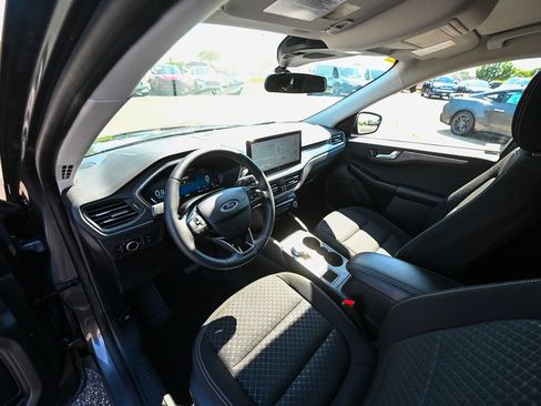 Used 2023 Ford Escape Active w/ Tech Pack #2 AWD/4WD image 18