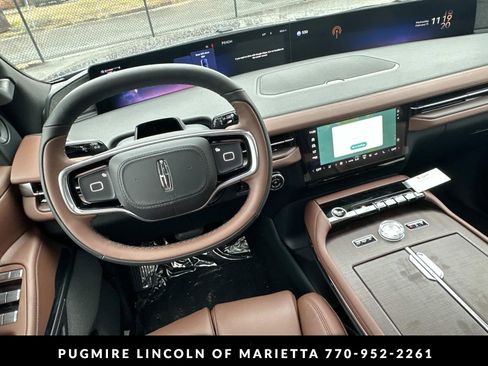New 2026 Lincoln Navigator Reserve AWD/4WD image 31