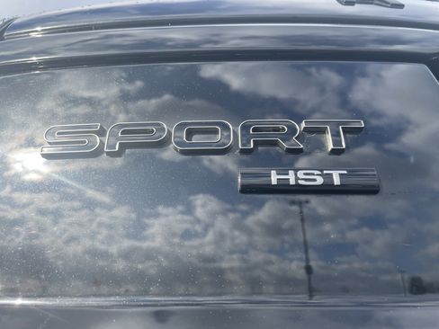 Used 2022 Land Rover Range Rover Sport HST image 33