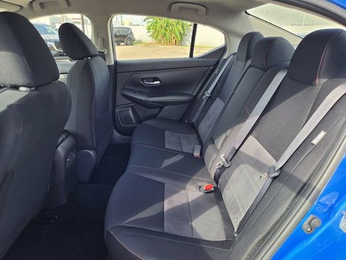 Used 2025 Nissan Sentra SR FWD image 27