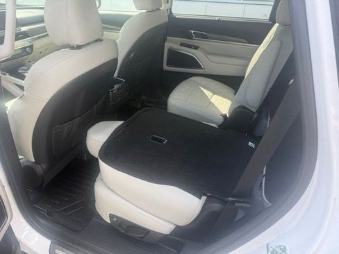 Used 2021 Kia Telluride SX w/ SX Prestige Package AWD/4WD image 11