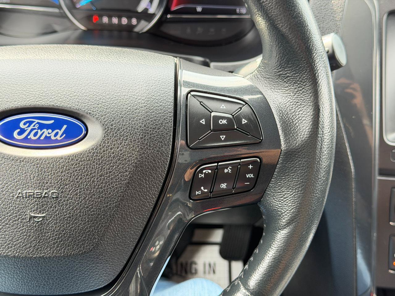Used 2018 Ford Explorer XLT w/ Equipment Group 202A AWD/4WD image 72