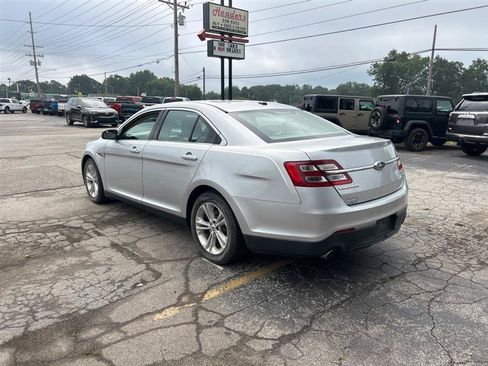 Used 2015 Ford Taurus SEL w/ Equipment Group 201A FWD image 7