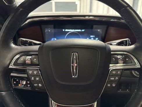 Used 2023 Lincoln Navigator Reserve image 14