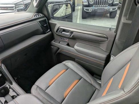 Used 2026 GMC Sierra 1500 AT4 w/ AT4 Premium Package AWD/4WD image 17