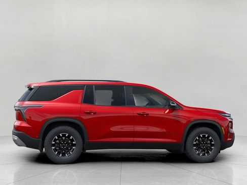 New 2026 Chevrolet Traverse Z71 w/ Driver Confidence Package AWD/4WD image 5