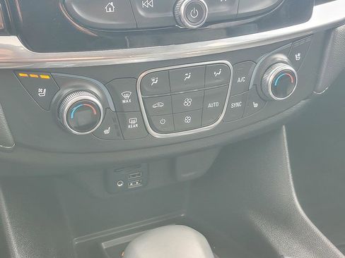 Certified 2023 Chevrolet Traverse Premier image 16