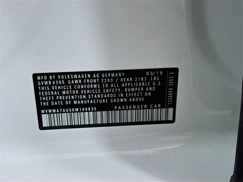 Used 2019 Volkswagen Golf R 4-Door image 32