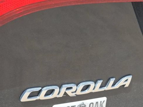 Used 2015 Toyota Corolla L FWD image 12
