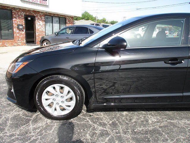 Used 2020 Hyundai Elantra SE FWD image 6