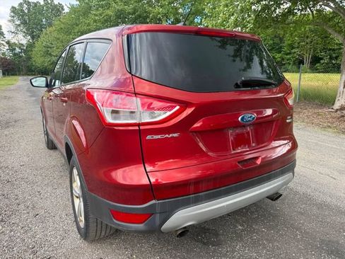 Used 2015 Ford Escape SE AWD/4WD image 3
