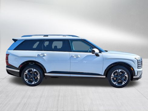 Certified 2026 Hyundai Palisade Limited AWD/4WD image 8