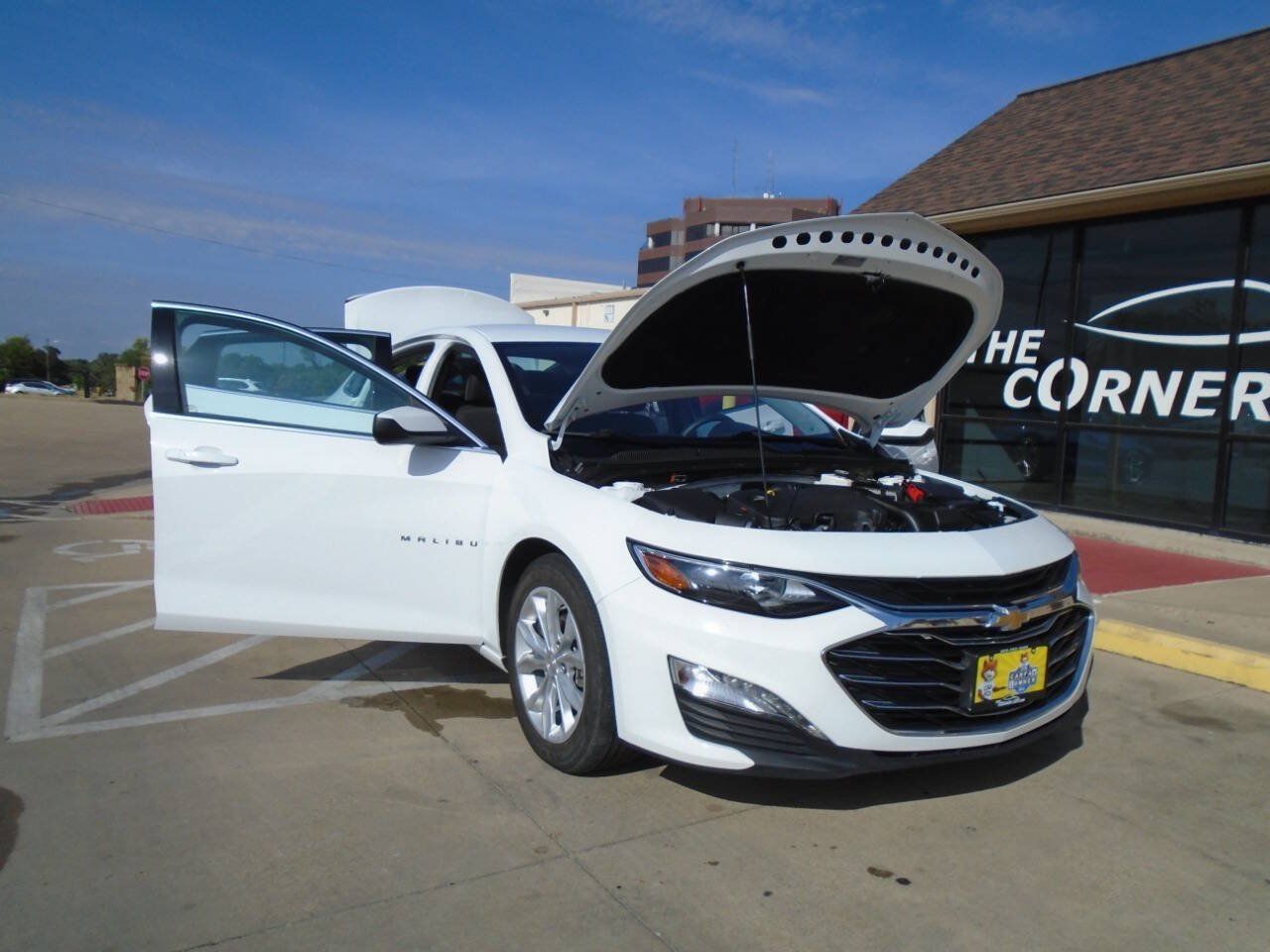 Used 2025 Chevrolet Malibu LT FWD image 20