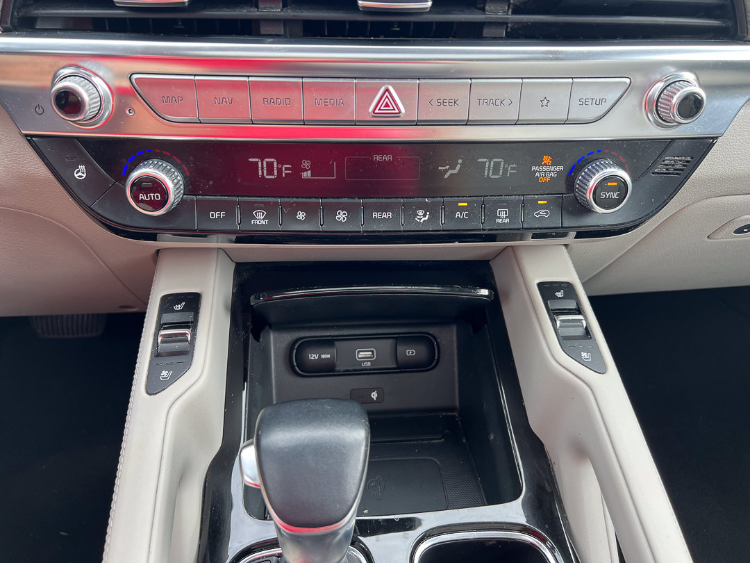 Used 2020 Kia Telluride EX w/ EX Premium Package AWD/4WD image 28