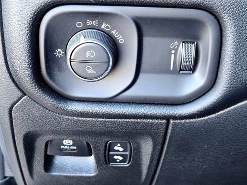 Used 2021 RAM 1500 Lone Star image 22