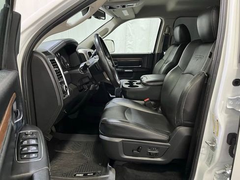 Used 2016 RAM 2500 Laramie AWD/4WD image 11