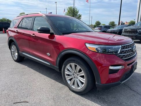 Used 2022 Ford Explorer King Ranch w/ Premium Technology Package AWD/4WD image 2