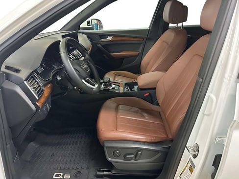 Used 2023 Audi Q5 2.0T Premium Plus w/ Convenience Package AWD/4WD image 5