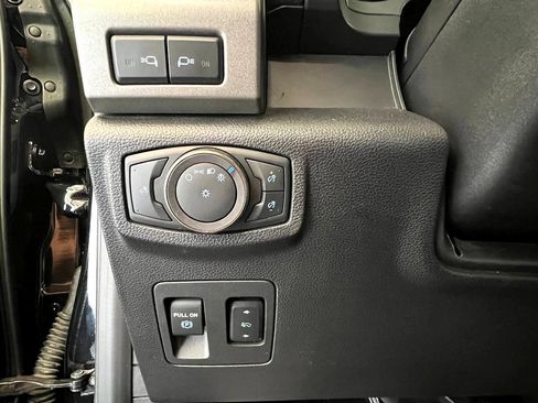 Used 2019 Ford F150 Raptor w/ Equipment Group 802A Luxury image 24