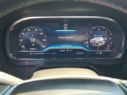 Used 2024 Chevrolet Tahoe High Country w/ Premium Package 2 AWD/4WD image 20