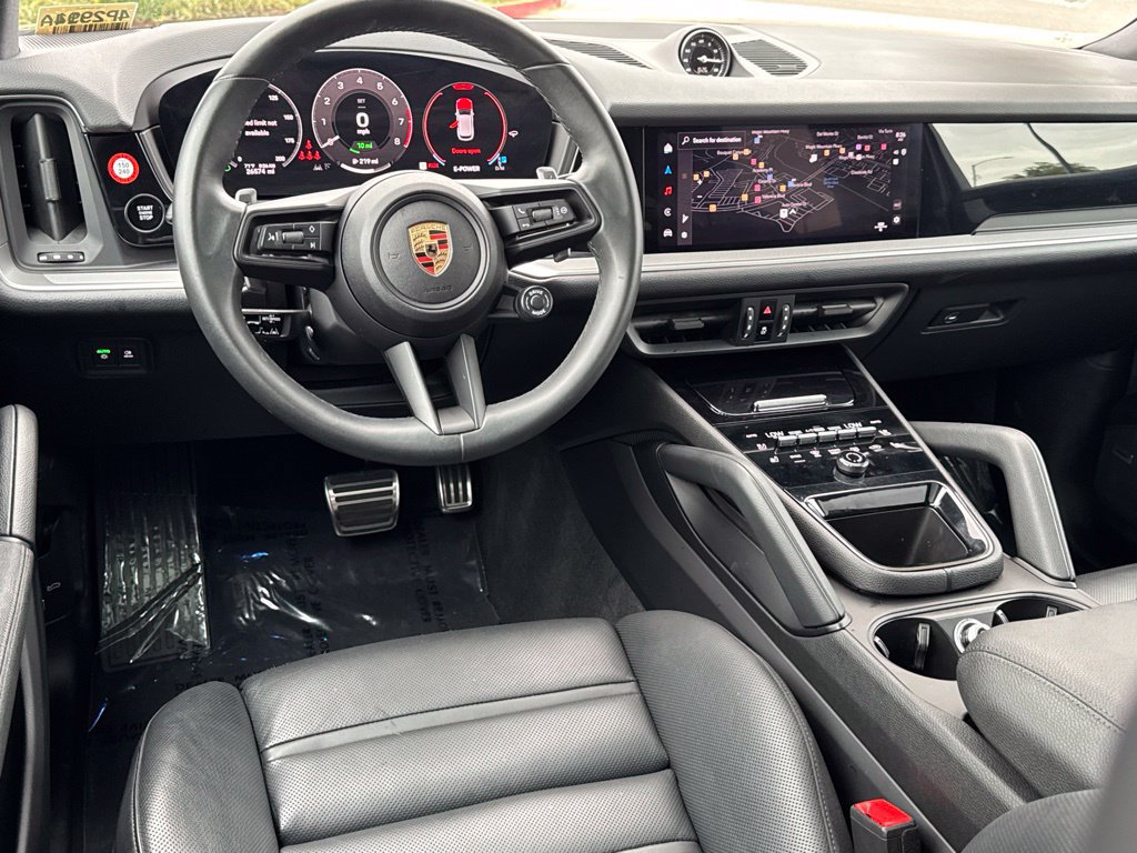 Used 2024 Porsche Cayenne S AWD/4WD image 34