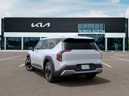 New 2026 Kia EV9 Light RWD image 4