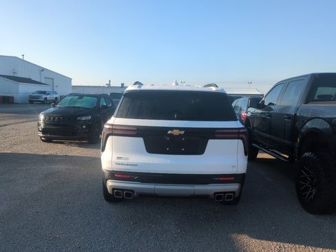 Used 2024 Chevrolet Traverse LT w/ LPO, Floor Liner Package image 6