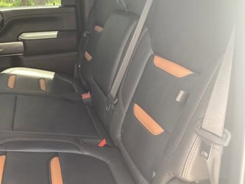 Used 2023 GMC Sierra 2500 AT4 w/ Gooseneck/5TH Wheel Package image 19