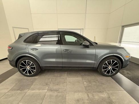 New 2026 Porsche Cayenne image 9