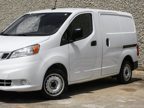 Used 2020 Nissan NV200 S image 6