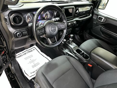 Used 2022 Jeep Wrangler Unlimited Sport AWD/4WD image 16