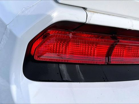 Used 2013 Dodge Challenger SXT RWD image 30