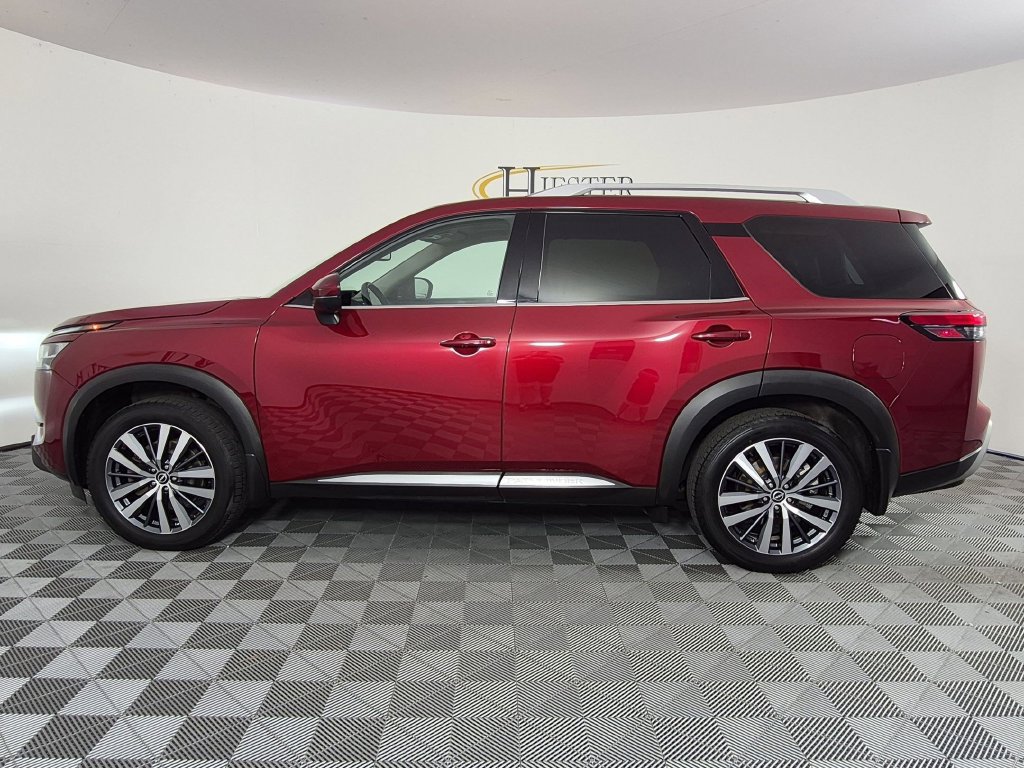 Used 2022 Nissan Pathfinder Platinum AWD/4WD image 8