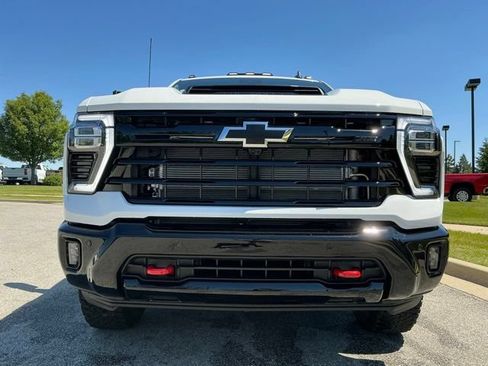 New 2026 Chevrolet Silverado 2500 LT w/ Trail Boss Package AWD/4WD image 8