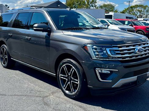 Used 2019 Ford Expedition Max Limited w/ Texas Edition Package image 4
