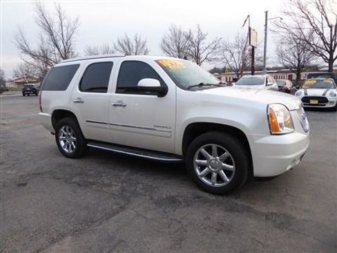 Used 2011 GMC Yukon Denali image 5