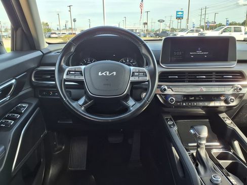 Used 2022 Kia Telluride EX w/ EX Premium Package FWD image 18