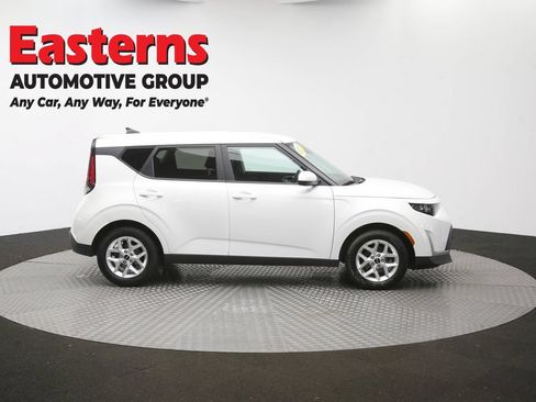 Used 2024 Kia Soul LX w/ Option Group 015 FWD image 41