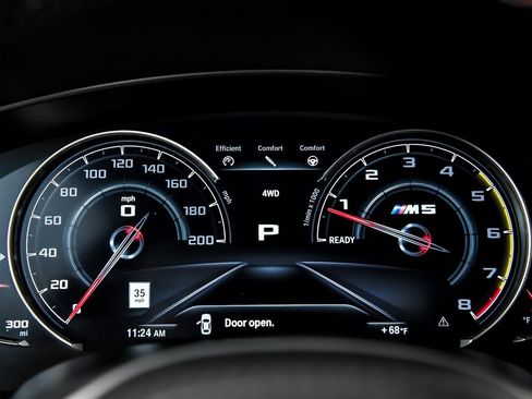 Used 2018 BMW M5 w/ Executive Package image 27