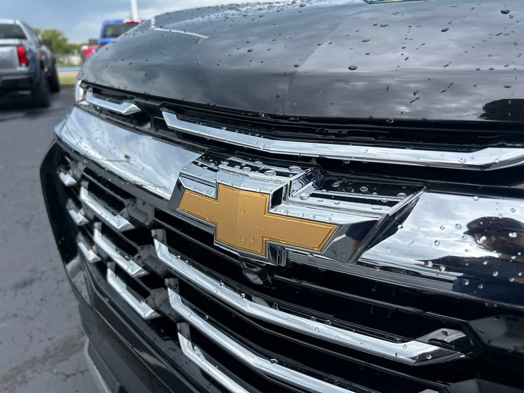 Used 2026 Chevrolet Equinox LT AWD/4WD image 10