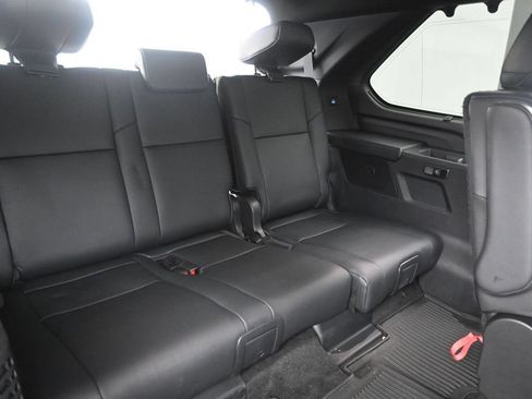 Used 2024 Toyota Sequoia Platinum AWD/4WD image 15
