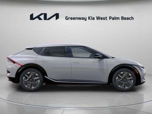 New 2026 Kia EV6 Light RWD image 9