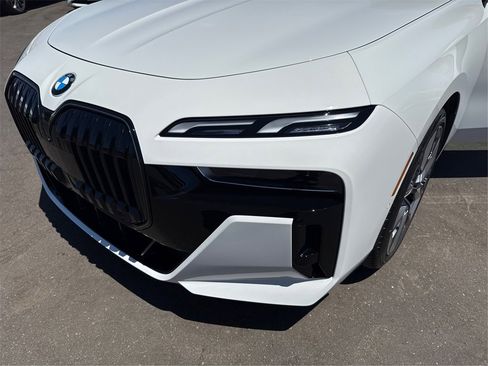 New 2025 BMW 760i xDrive image 16