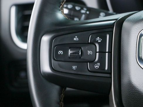 Used 2023 GMC Yukon AT4 w/ Technology Package AWD/4WD image 14