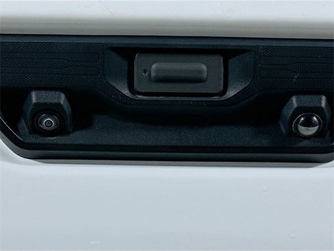 Used 2024 Chevrolet Silverado 2500 LT image 18