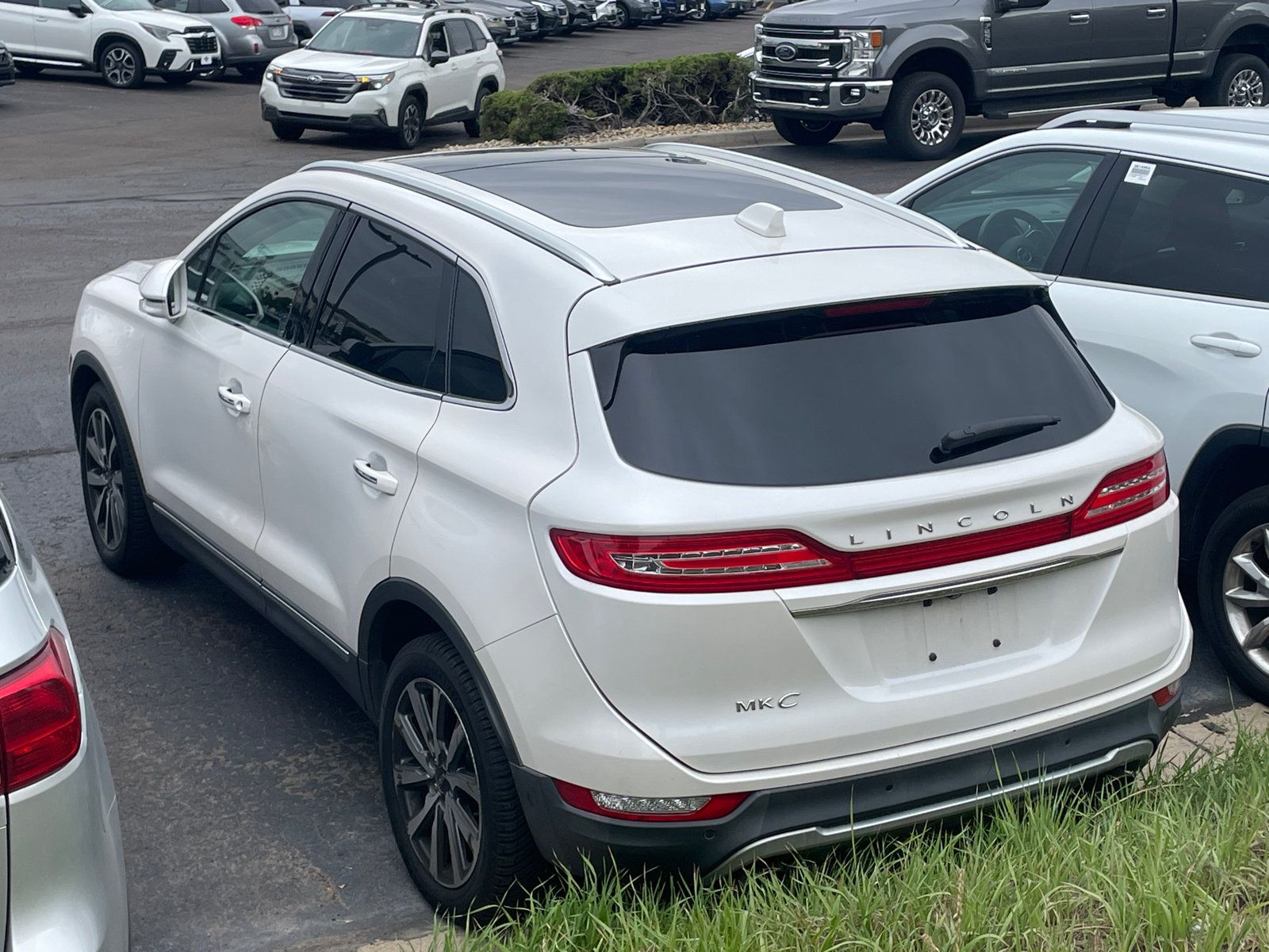 Used 2019 Lincoln MKC Reserve w/ MKC Technology Package FWD image 3