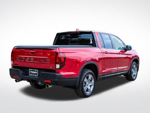 Used 2025 Honda Ridgeline TrailSport image 5